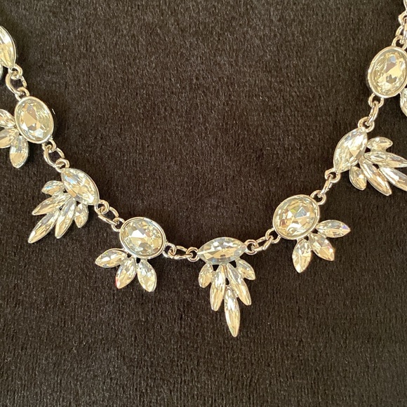 Jewelry - Picture 4 of 6